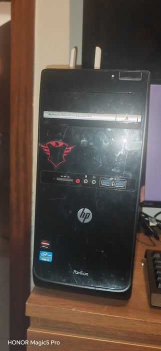 torre i3 8g ram bom estado