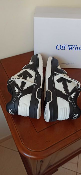 (r. 39) OFF-WHITE Out Of Office OOO Low Tops Logic Logo Black White