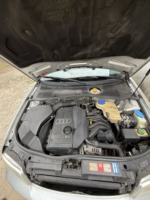 Продам Audi A4 B5 1.8 Автомат  тільки з Німеччини