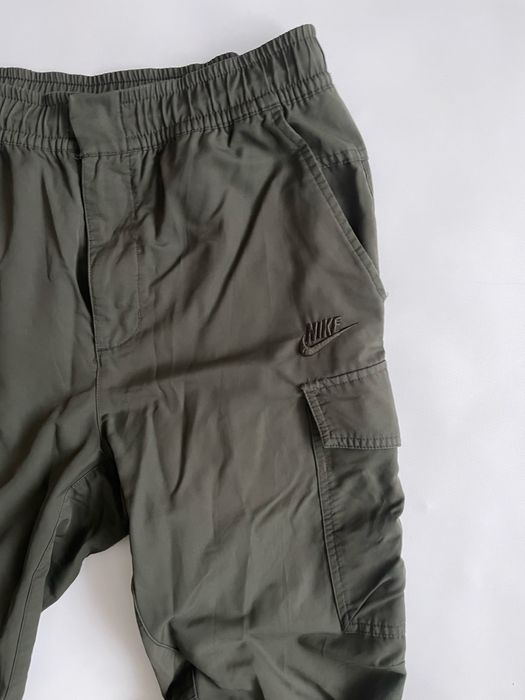 Карго штани Nike