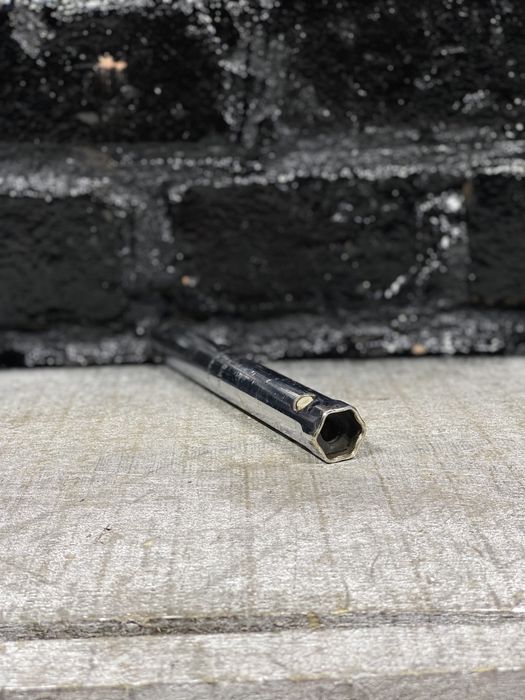 Оригінальний Свічний Ключ БМВ