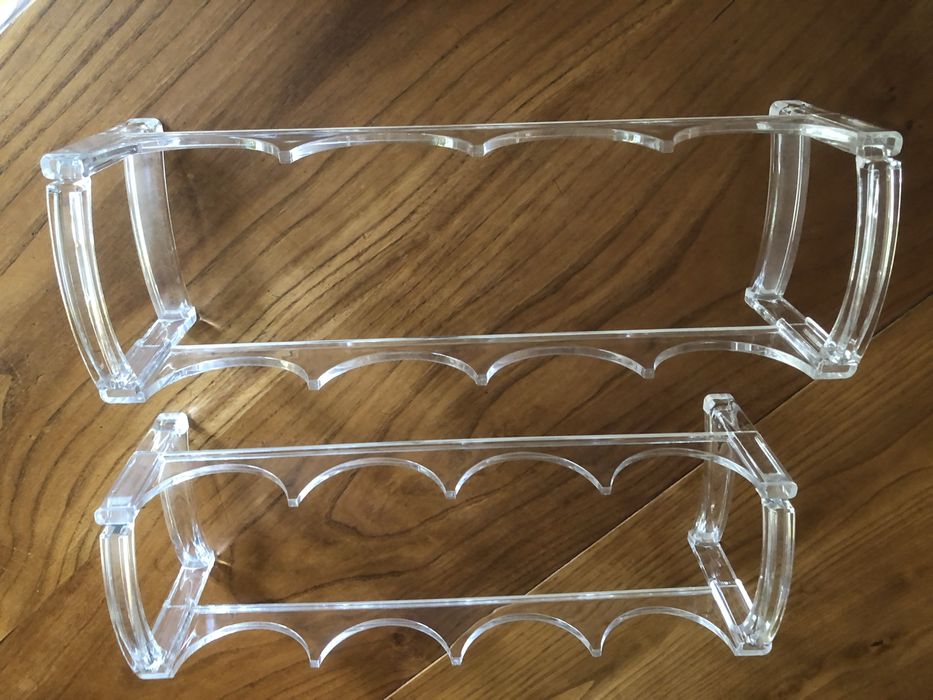 Pequena Estante Garrafeira em acrilico