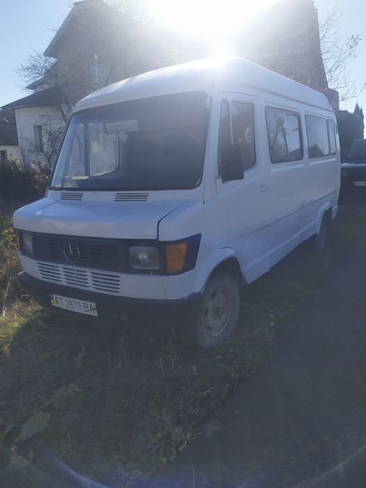 Mersedes benz 208