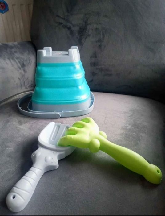 Nowy zestaw zabawek plażowych wiaderko grabki łopatka