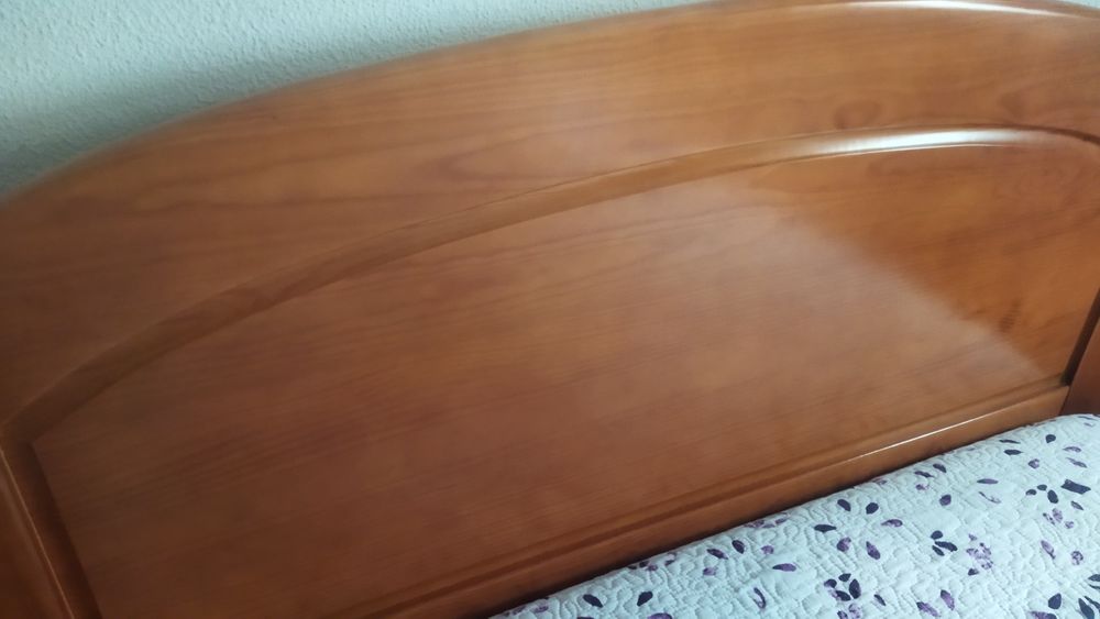 Cama Cerejeira c/ nova 1.80m x 1.33m