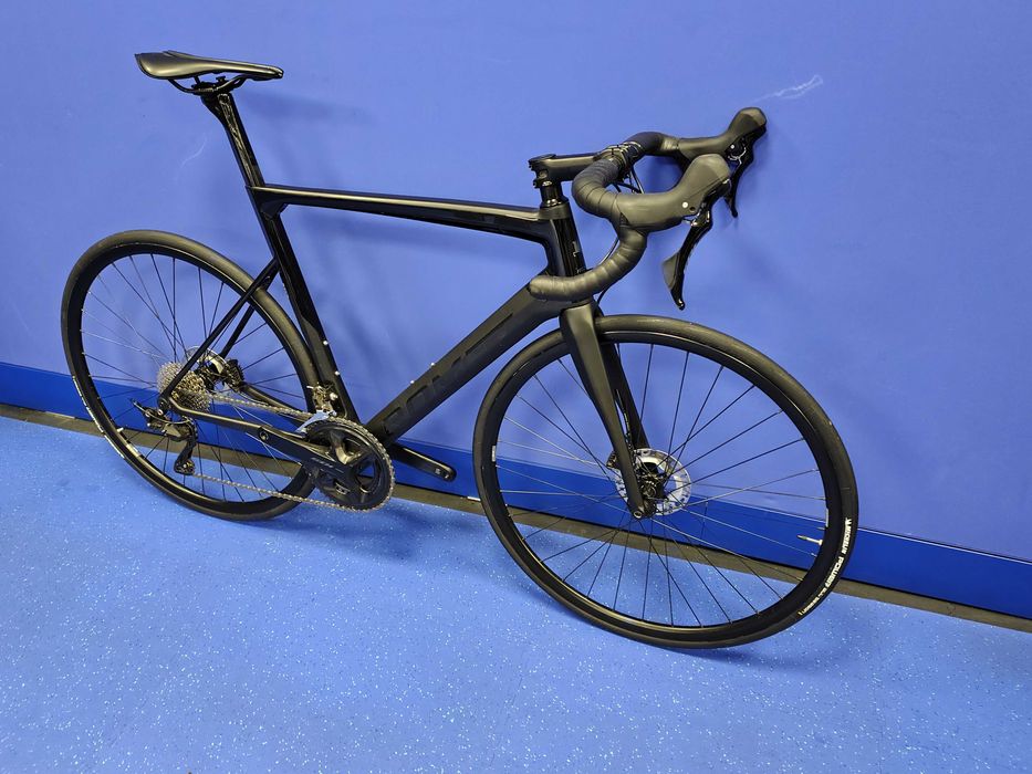 Rower szosowy Romet Huragan Disc - 2 lata gwarancji