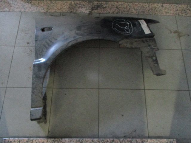 Guarda-lamas direito VOLKSWAGEN Polo (6N)