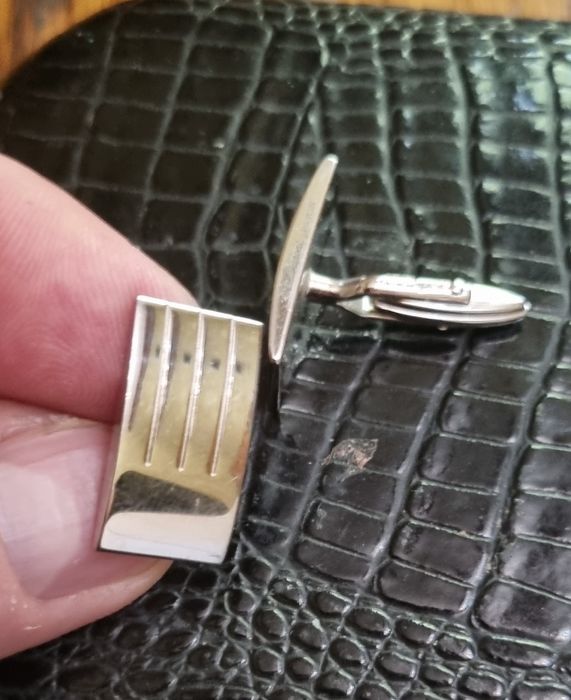 Продам  запонки  Dupont  пр-во  Франция