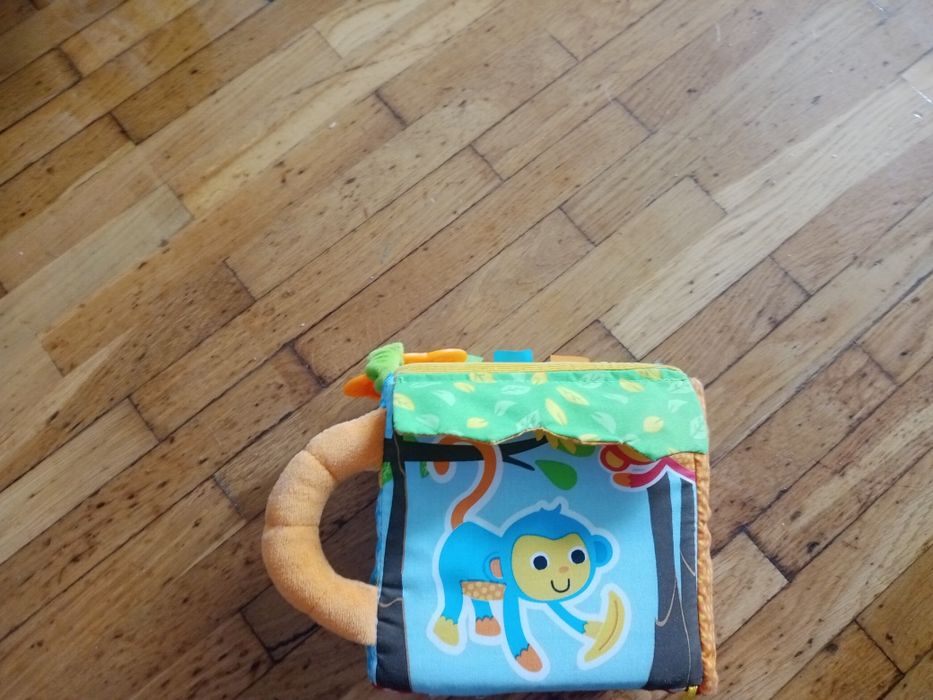 Цікавий куб для найменших