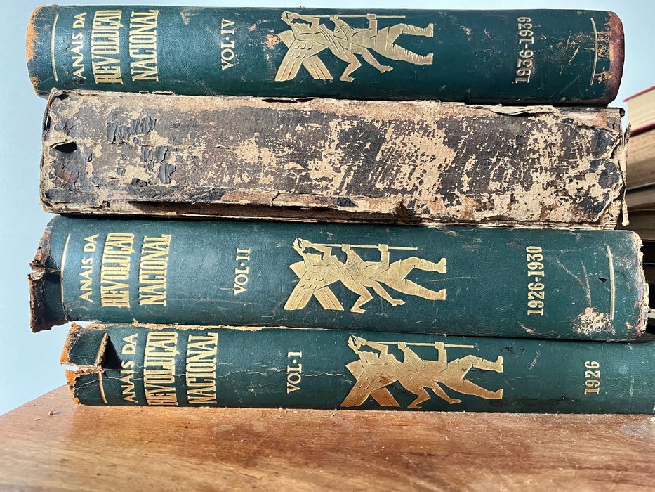 Livros muito antigo