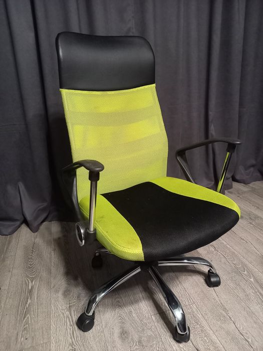 Крісло комп'ютерне