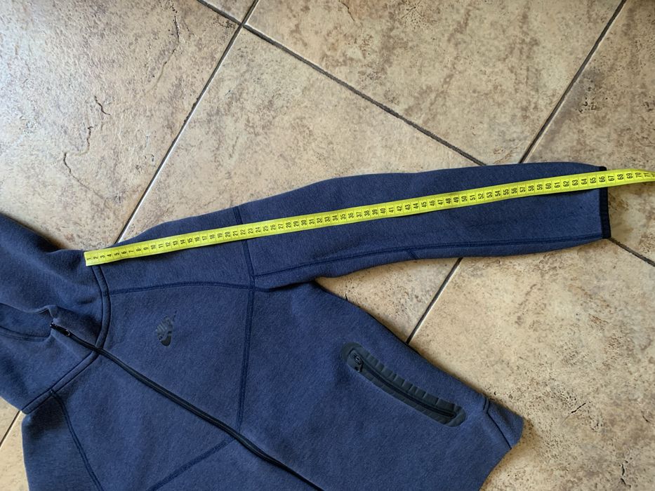 Nike Tech Fleece. 158-170