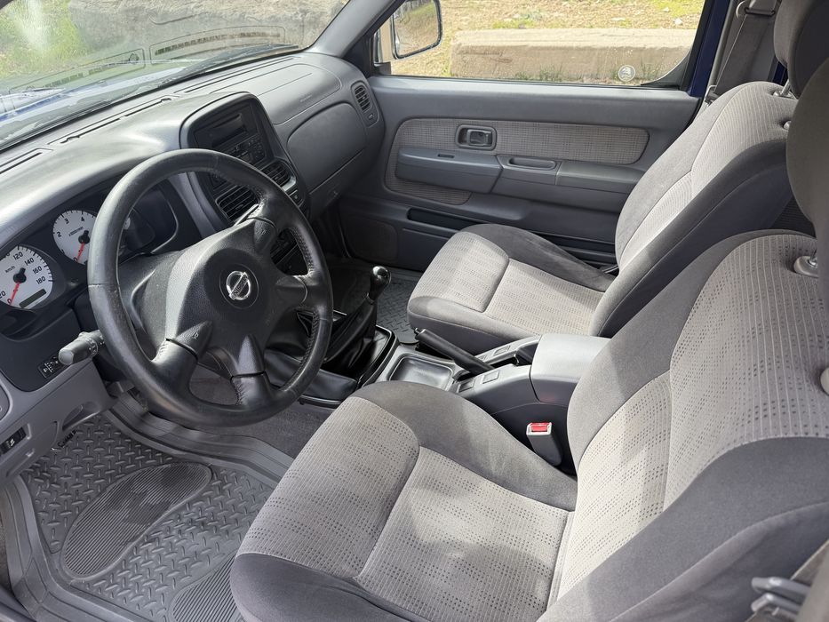 Nissan Navara 4x2 2003
