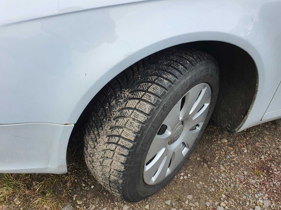 Sprzedam ,audi a4 b7 2,0 tdi 140km 2007