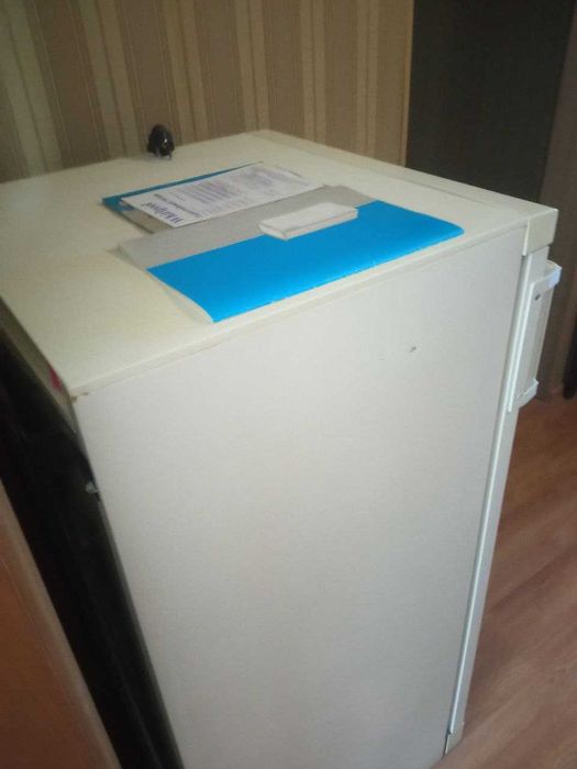 Морозильна камера Whirlpool