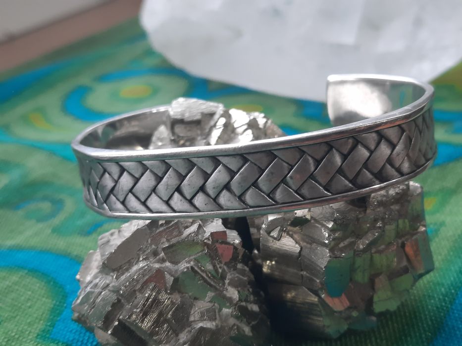 Bransoleta mankietowa