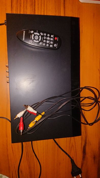 Продам DVD Плеер Samsung DVD-C350K.
