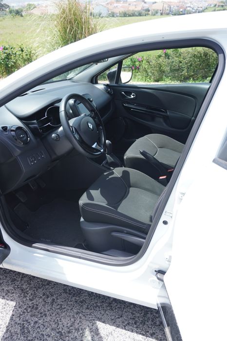 Clio Dynamique S - 18.000km reais
