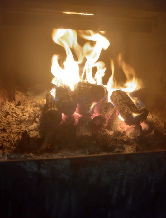 Брекети, вугілля,пеллеты,гранули