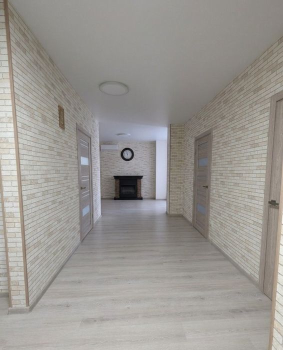 Простора квартира в ЖК Краківський з власною терасою