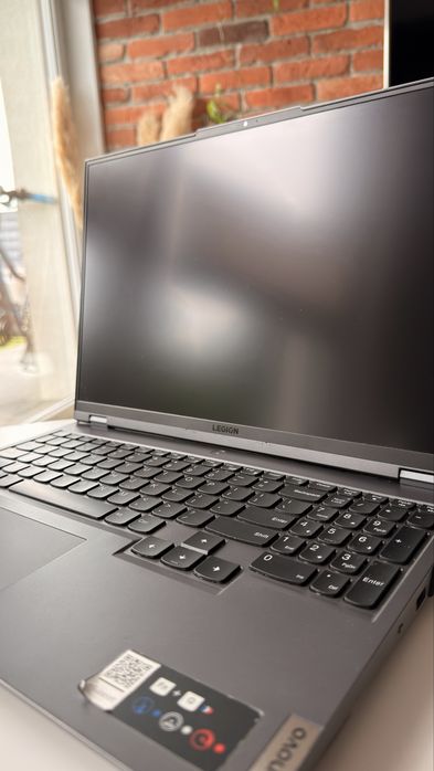 Lenovo Legion 5 Pro 16ITH6H – i7-11800H / 32 GB RAM / RTX 3060 6 GB / SSD 512 GB