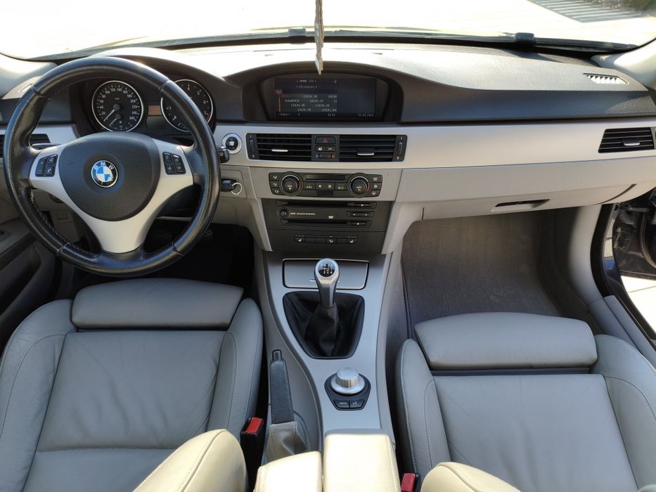 BMW 325i  xdrive