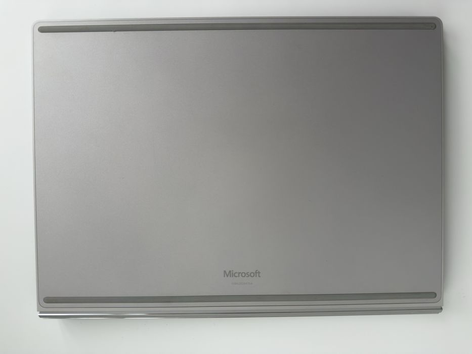Продам Microsoft Surface Book 2 i7 ідеал