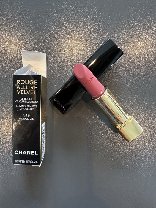Chanel limitowana, ekskluzywna,  matowa pomadka do ust.