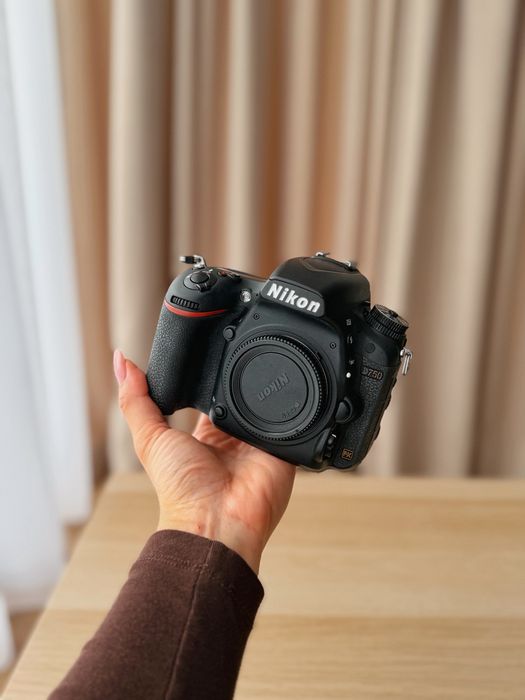 Lustrzanka NIKON