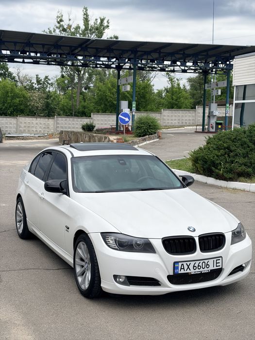 BMW 3 E90 328i xDrive! 2011год , 3 литра, автомат, идеал!