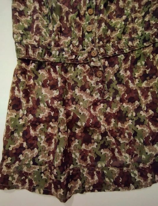 Top camuflado Bershka