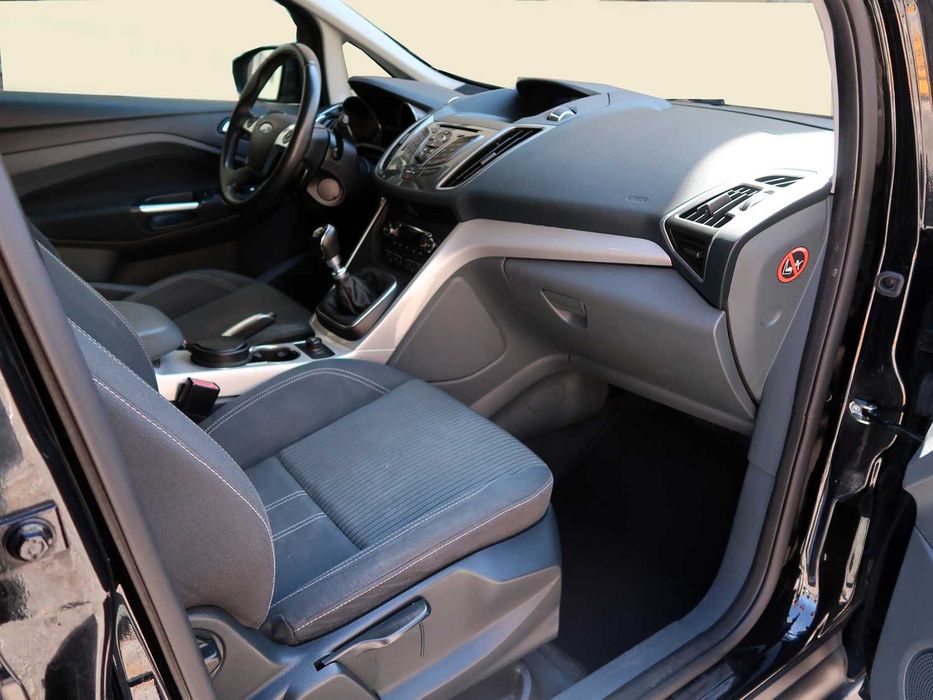 Ford C-Max — fotografia 10