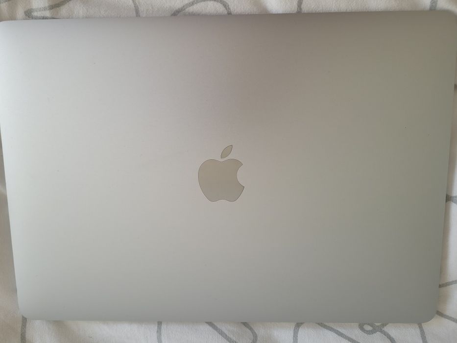 Macbook air a2179 2020r