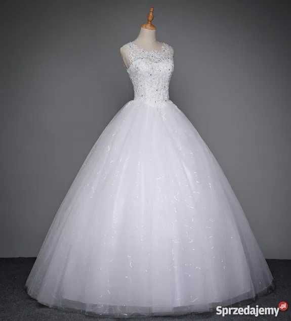 Śliczna suknia ślubna  M/38