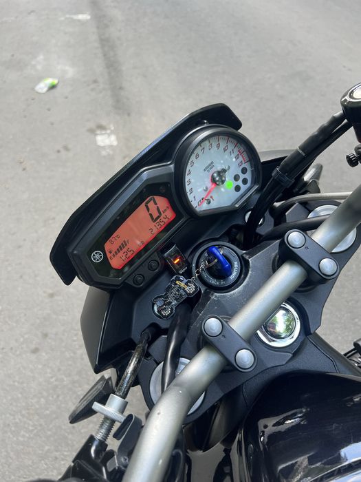 Yamaha Fz8.