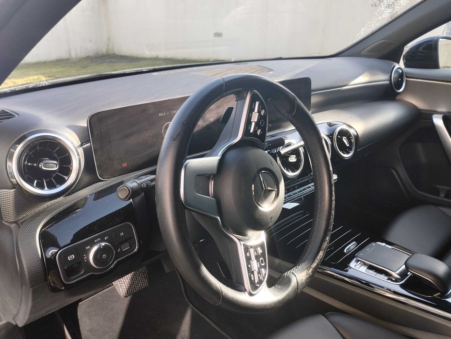 Mercedes Benz A 180D 7G-DCT Progressive Line