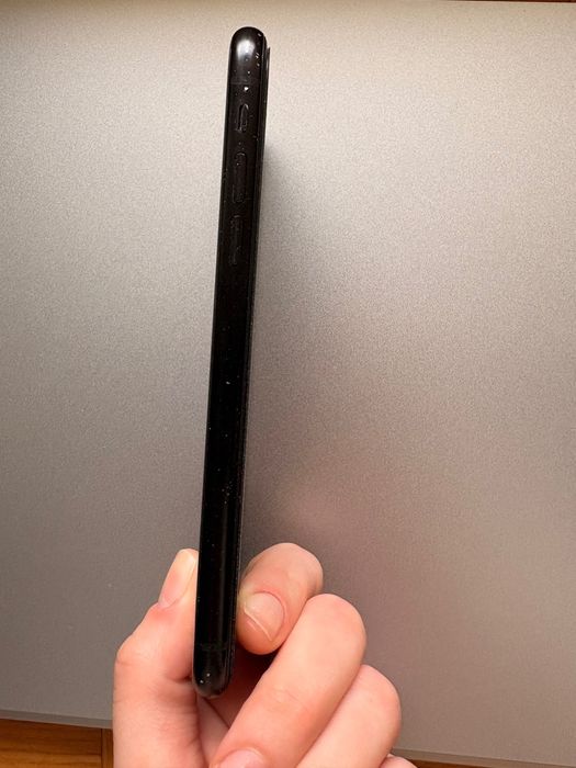 IPhone XR uszkodzony ekran