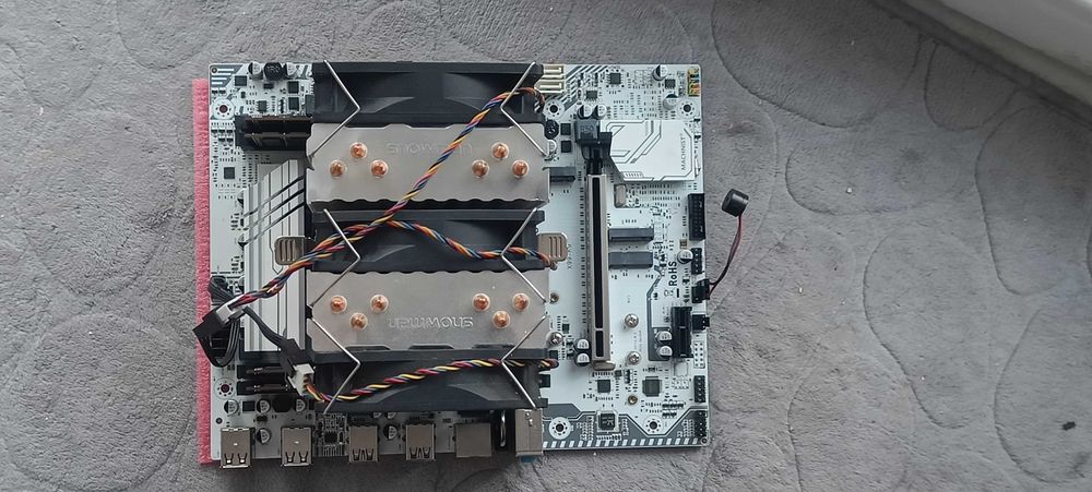 Xeon E5 2673 v3 + Machinist X99-K9 + 64GB DDR4