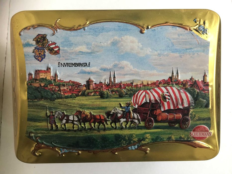 Шкатулка музична музыкальная ГДР