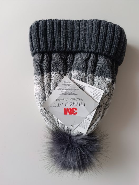 Nowa bardzo ciepła zimowa czapka damska z pomponem ocieplana polar 3M