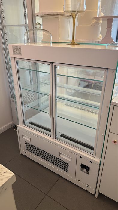 Es System K Carina 05 1.0 (witryna chłodnicza / cukiernicza)