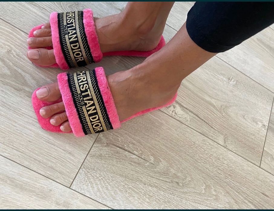 Klapki Christian DIOR czarne, różowe