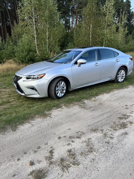 Продам Lexus ES 300h 2014 рік