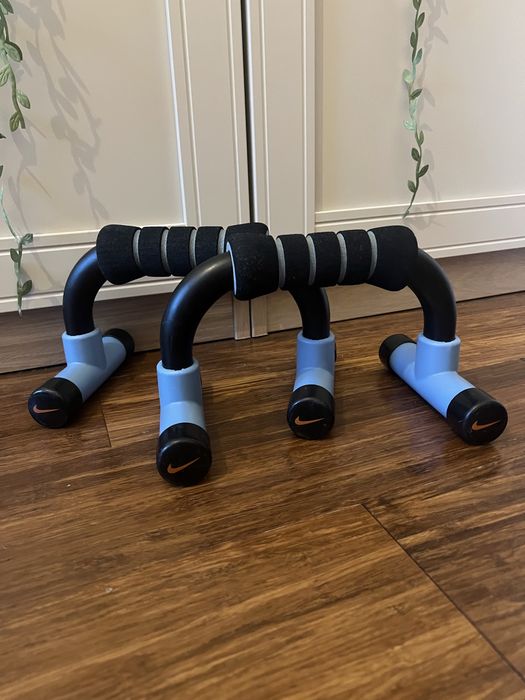 Uchwyty do pompek Nike