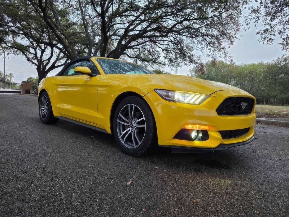 Ford Mustang EcoBoost Premium      2017