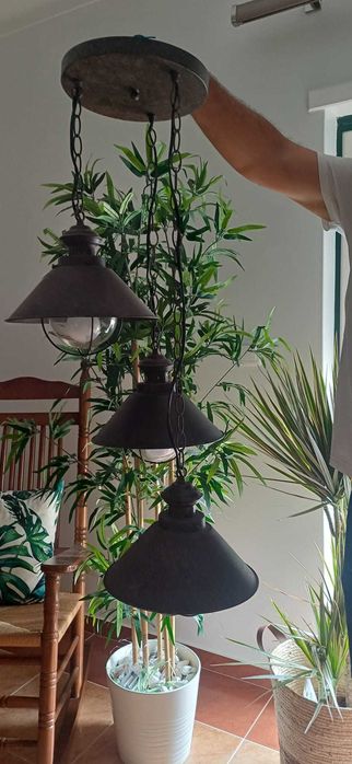 Iluminação Sala com três luminárias