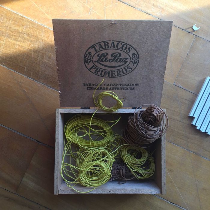 Ligações e Fios para Modelos Ferroviários Elétricos H0 — Fleischmann