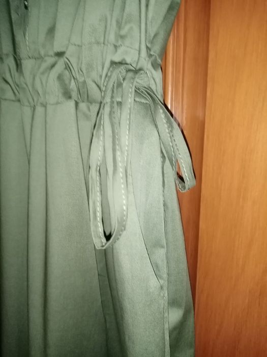 Macacão verde caqui