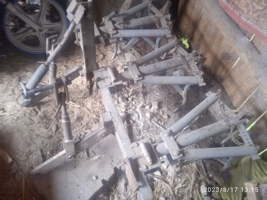 Продається трактор