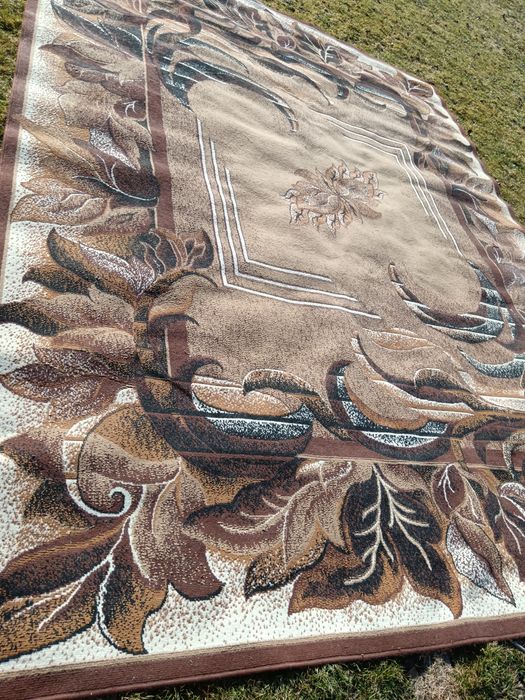 Sprzedam duży dywan